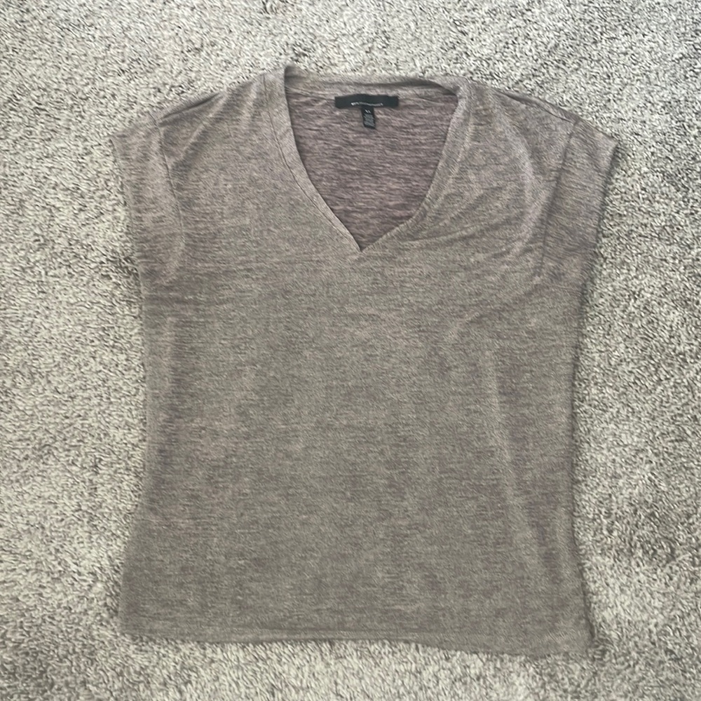 V neck top